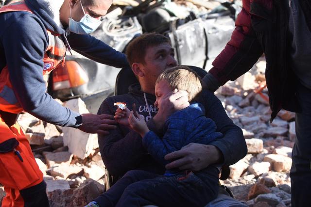 Palaikykite šeimas, kurios prarado namus per žemės drebėjimą Kroatijoje